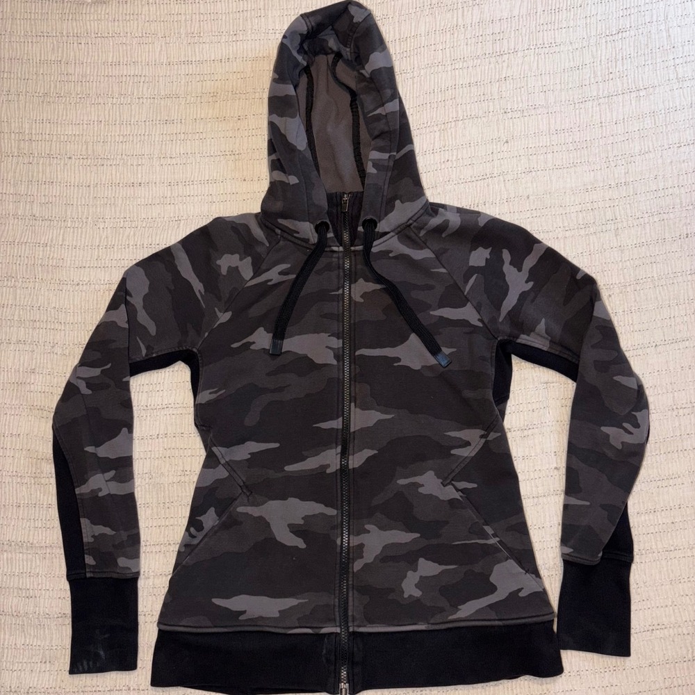 Athleta Camo Full Zip Hoodie Womens Medium Grey Black Scuba Lined Thumbholes